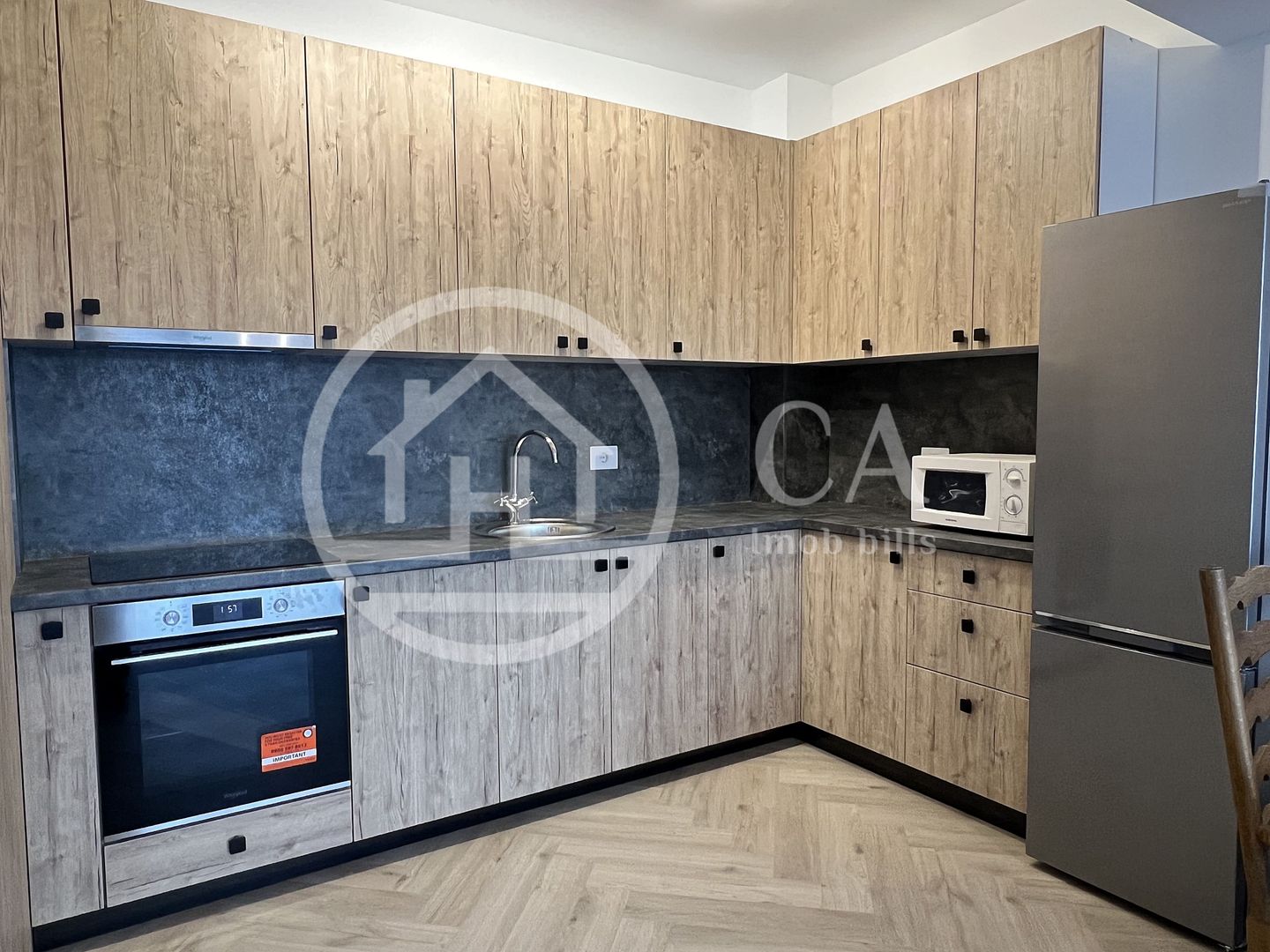 Apartament cu 3 camere de inchiriat in Prima Arena Oradea - Poză 3