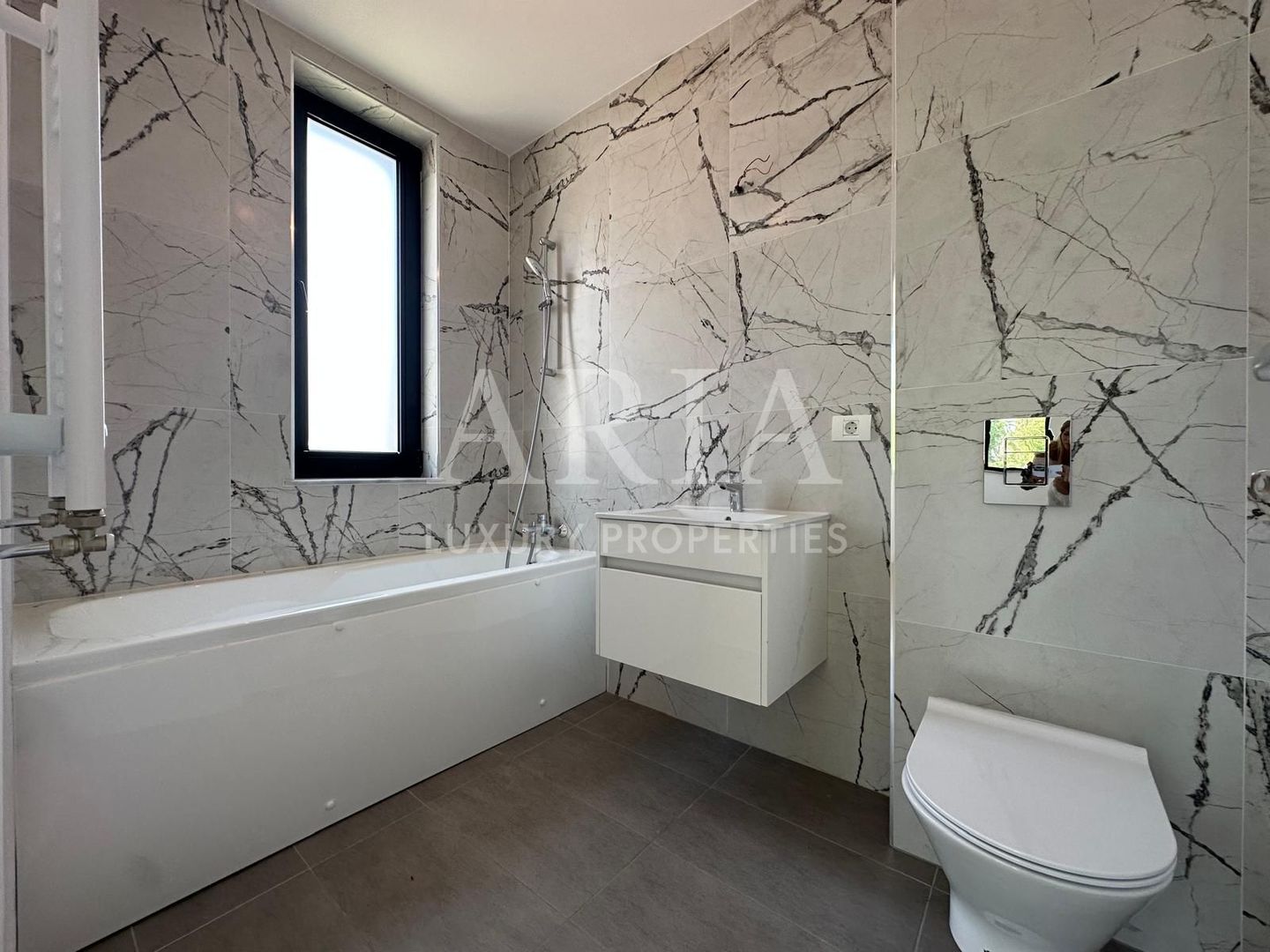 VILLA FIRST RENT – GARAJ - GATED COMPLEX - Poză 14