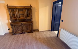 3 camere} Mosnita Noua-Castel Royal| apartament vintage| loc de parcare| balcon - Poză 7