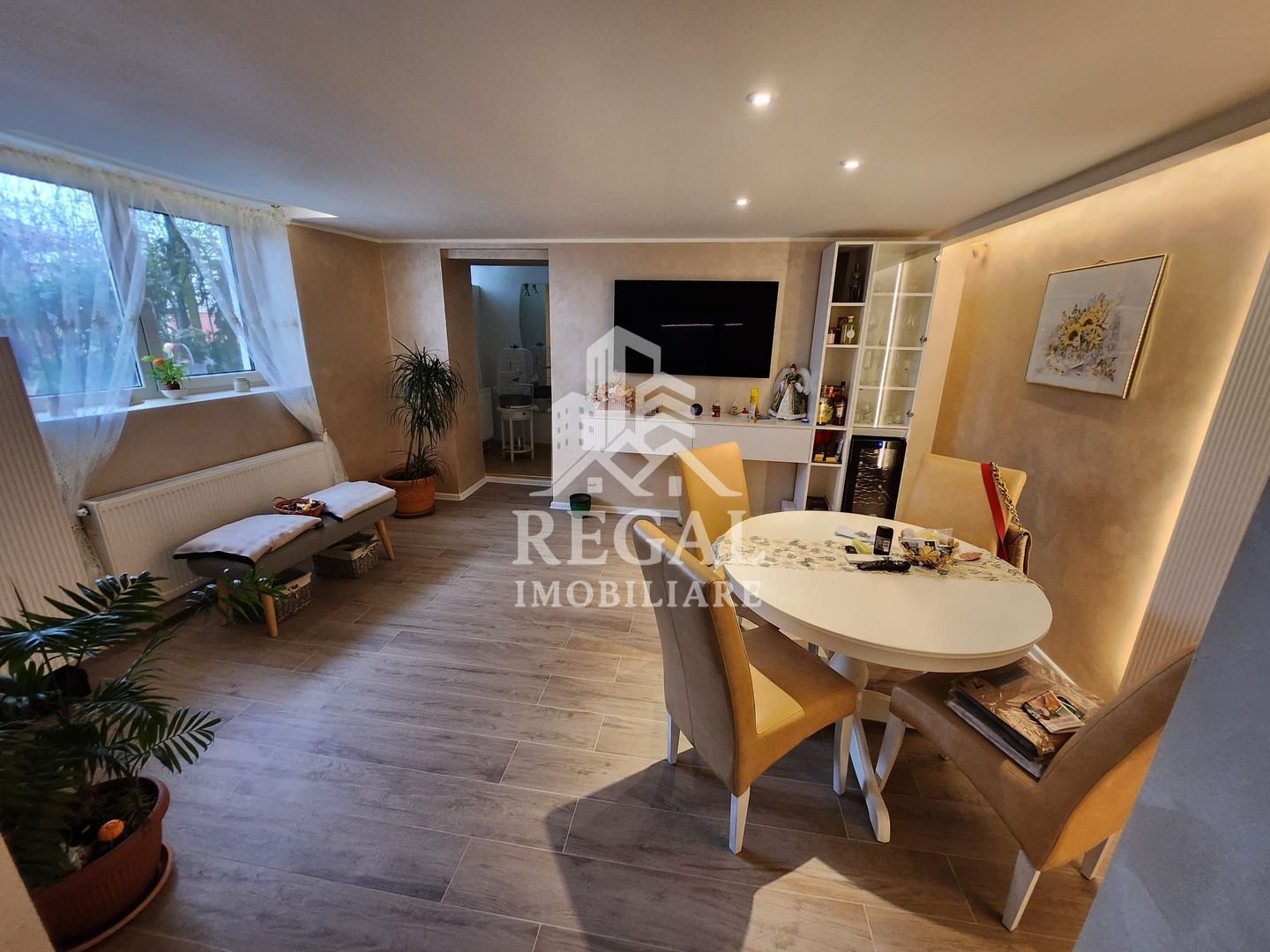 Casa cu patru camere in zona Chizid - Poză 8