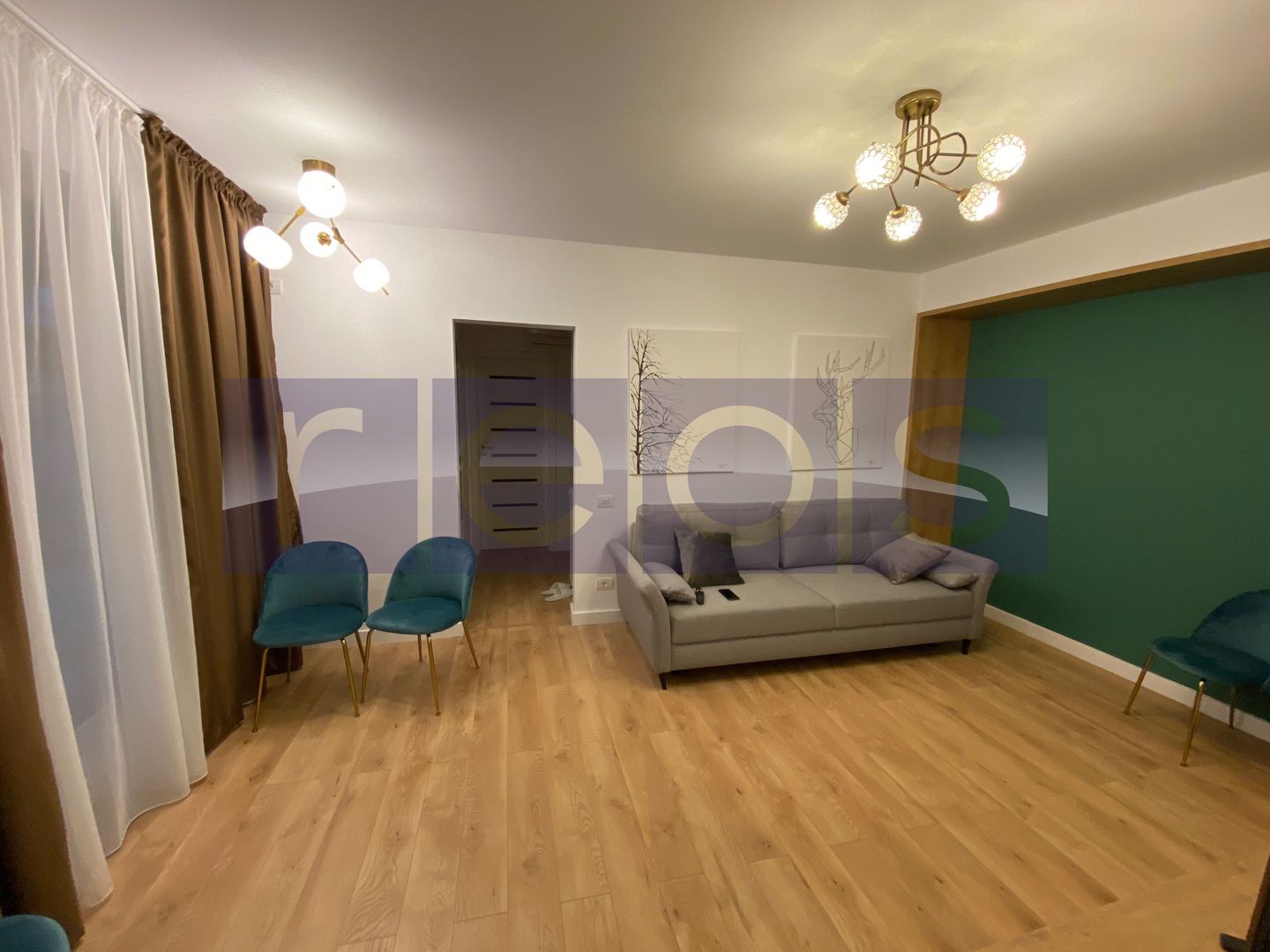 APARTAMENT 3 CAMERE DE VÂNZARE + CURTE PROPRIE + 2 LOCURI DE PARCARE - Poză 5