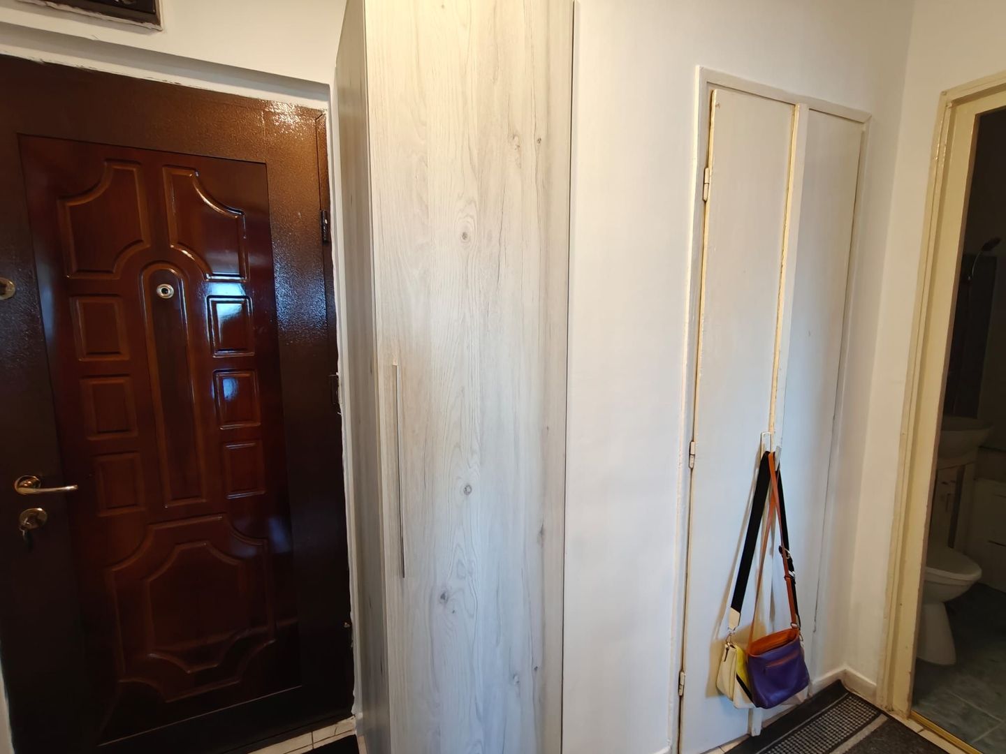 Apartament 2 Camere decomandate, zona Minerva, Comision 0 - Poză 6