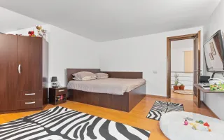 Casă cu 3 dormitoare și 2600 mp teren - Poză 15