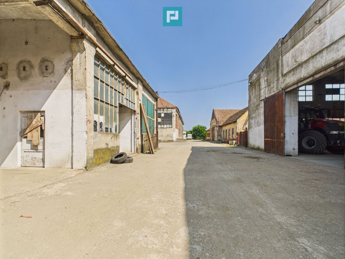 Complex industrial cu hale și teren  în Orțișoara - Poză 16