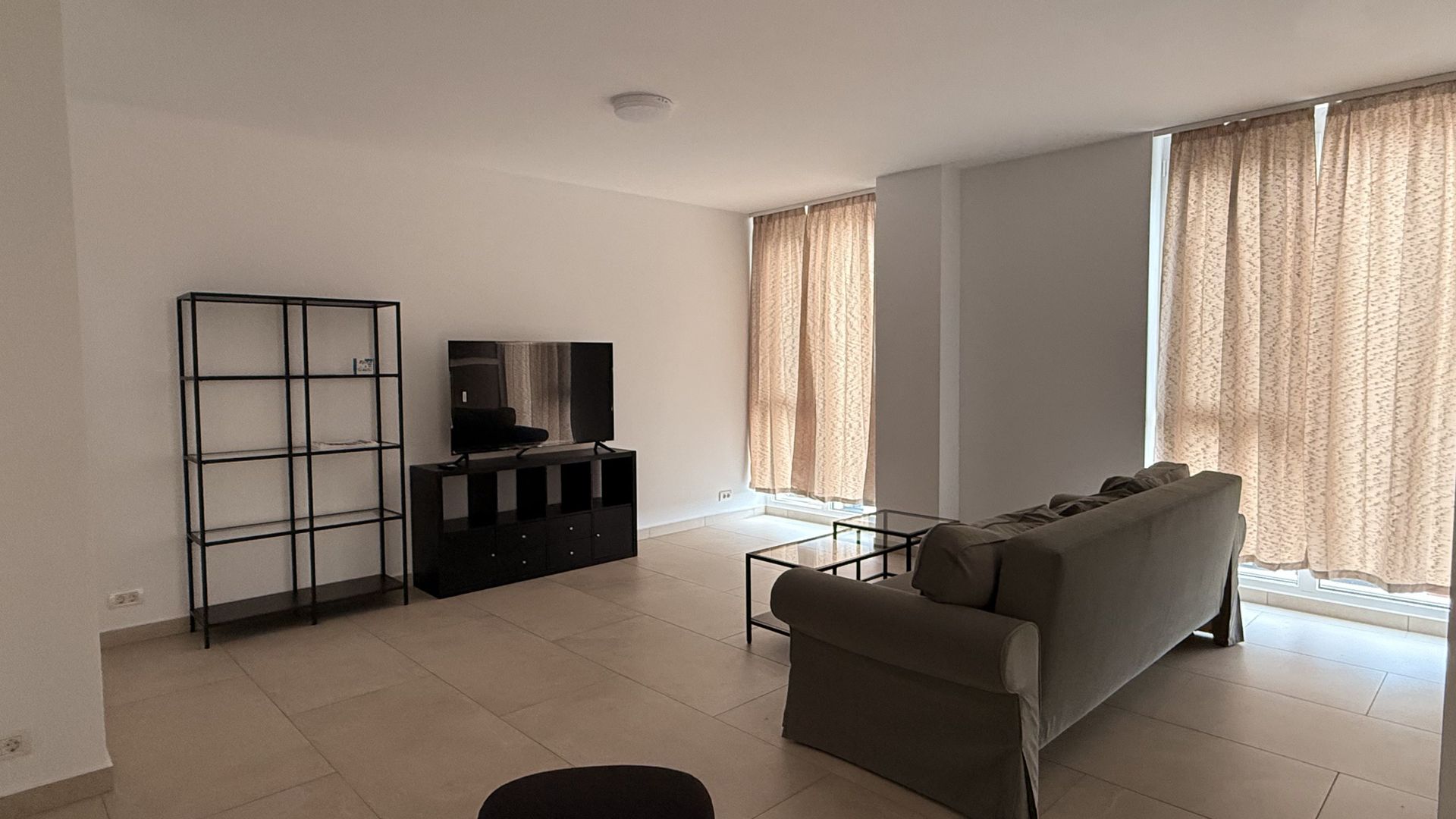 Apartament 2 camere | 55 mp | Parcare subterană lângă lift | - Poză 2