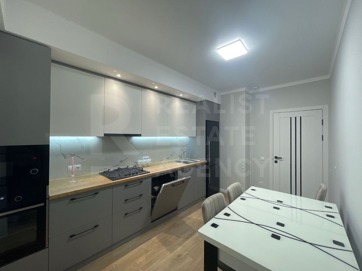 Chirie, apartament, 2 camere, str. Calea Ieșilor, Buiucani - Poză 1