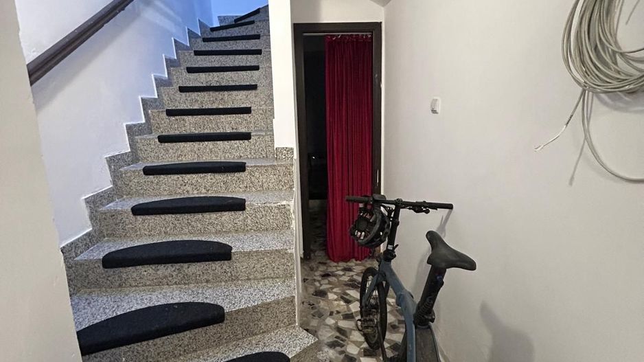 Se vinde apartament P+D in vilă interbelică, Str. Semicercului 10 - Poză 8