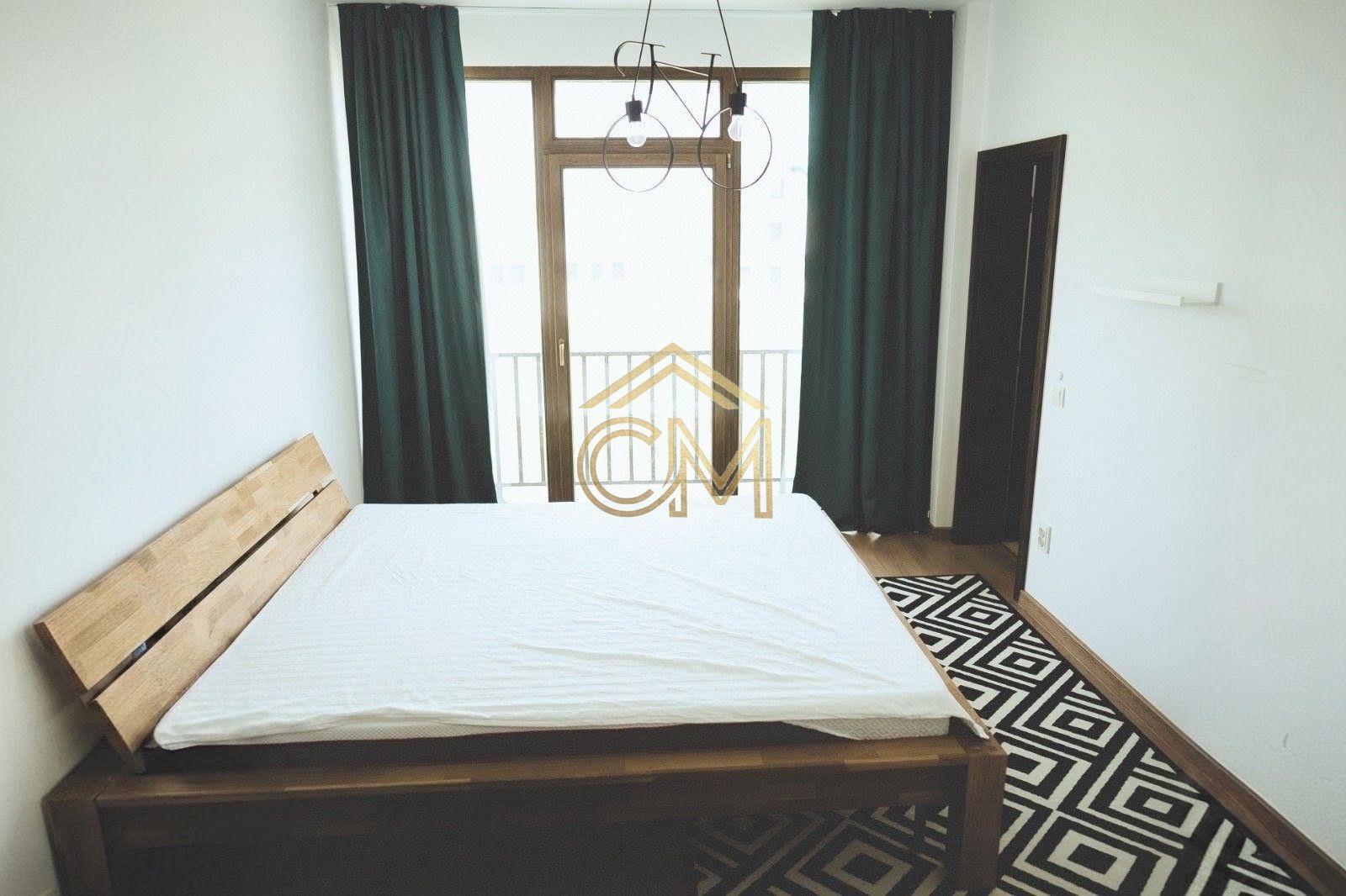 Casa 8 Camere- 3 Bai-316 MPU- Teren 581MP-Selimbar - Poză 12