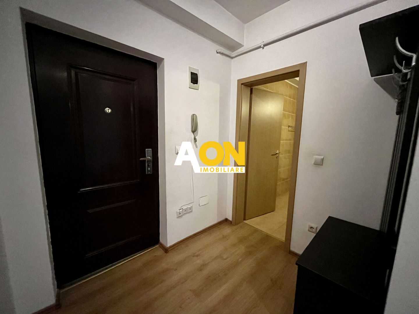 Apartament cu 2 Camere, Zona Stadion, Bloc Nou - Poză 9