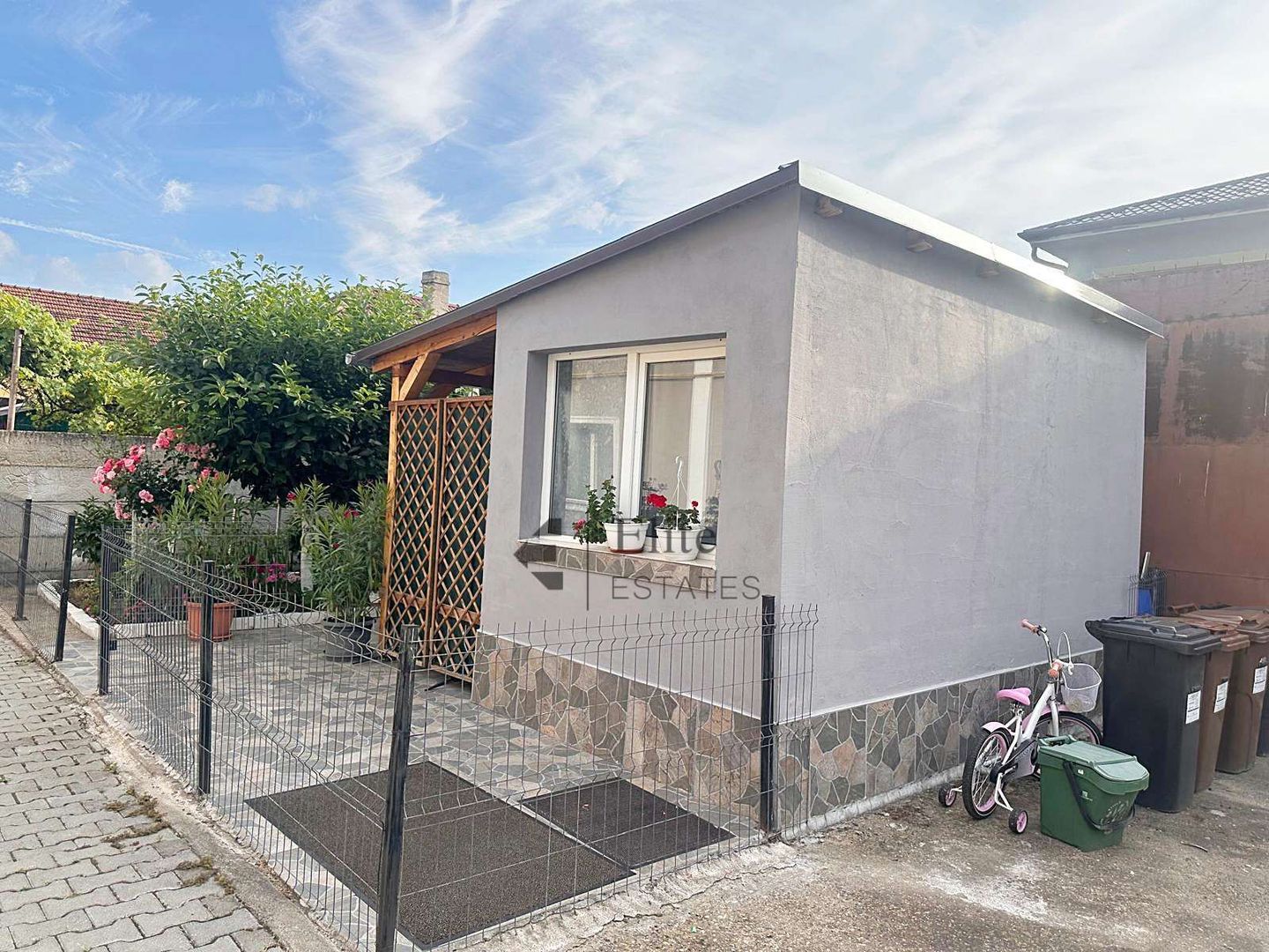 Casă cochetă intr-o zonă centrală foarte apreciata din Oradea - Poză 11