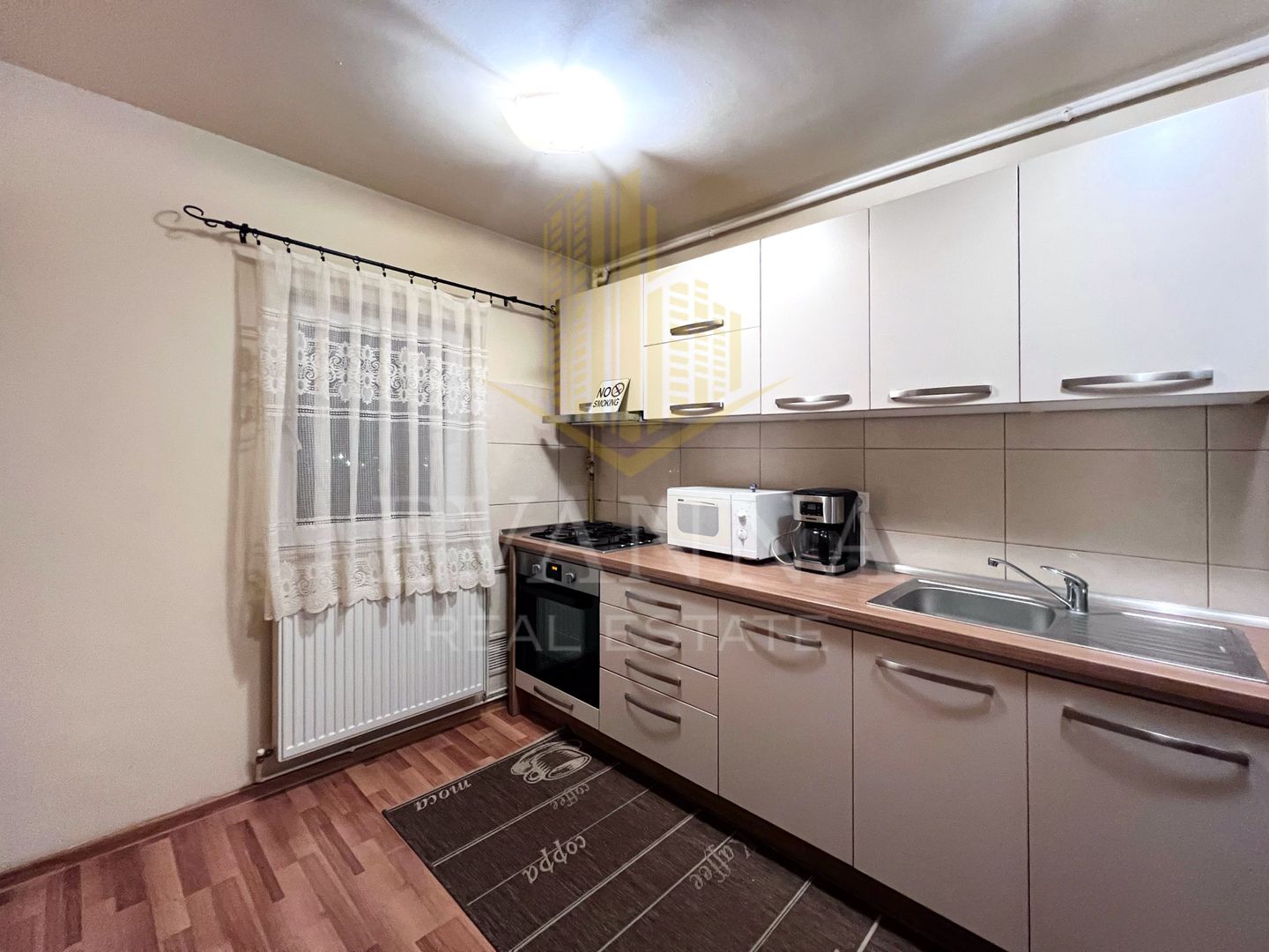 De vanzare 4 camere | 90 mp utili | balcon | zona Garii. - Poză 2