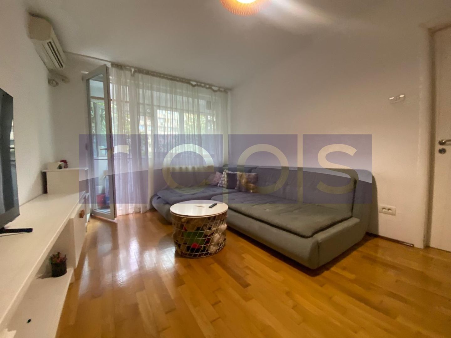 Apartament 3 camere renovat | Teiul Doamnei | Boxa 11mp+boiler - Poză 2