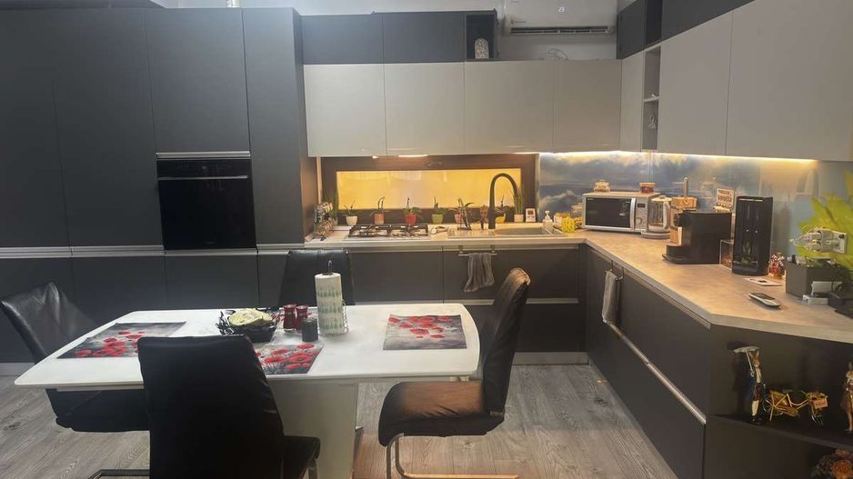 De vanzare casa deosebita, ultrafinisata, Bragadiru - Poză 6