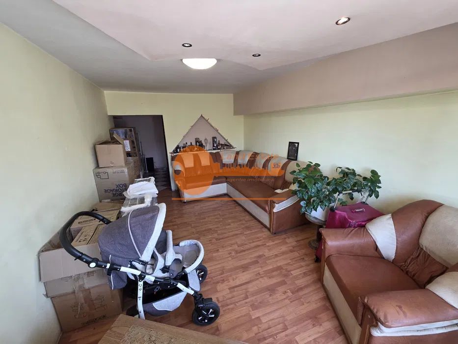 Apartament cu 4 camere in zona Rahova - Petre Ispirecu - Poză 1