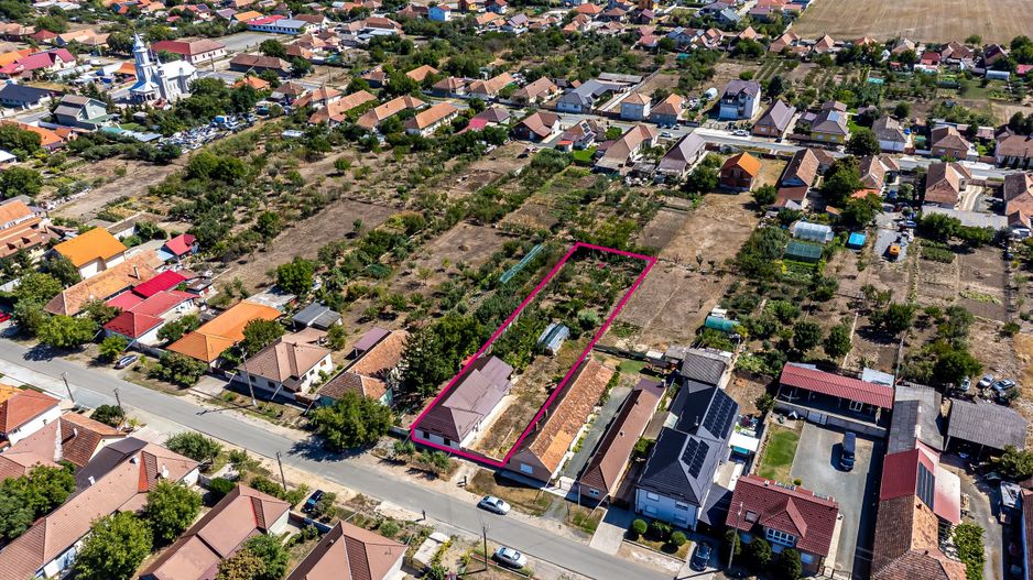 Casa din caramida 4 camere - Teren 1603mp - Livada, Arad - COMISION 0% - Poză 8