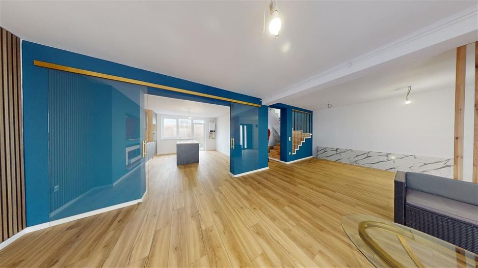 Casa tip duplex  Bavaria Stadt - curte proprie, incalzire pardoseala - Poză 11
