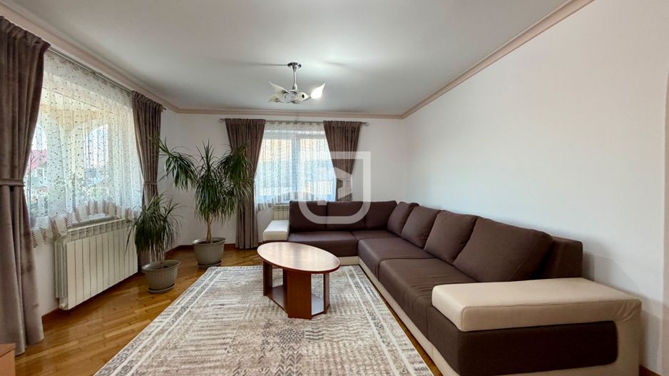 Casă 5 camere, 2.800 mp teren, Dărmănești – 13 km Suceava - Poză 3