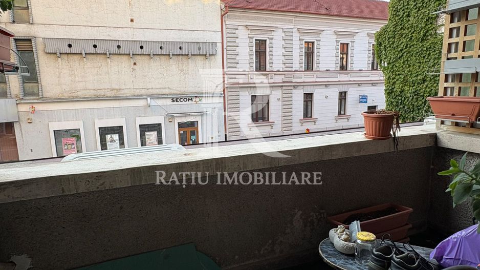 Apartament cu 3 camere | Zona Centrala | Oradea - Poză 16