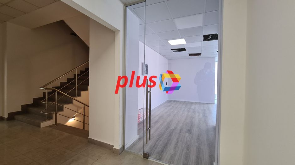 Cladire mixta - 1860 mp cu chiriasi - Poză 5