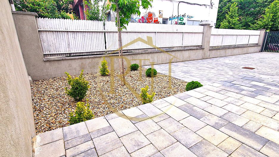 Apartament (SAD) de închiriat–ideal pentru activități comerciale sau  locuință. - Poză 15