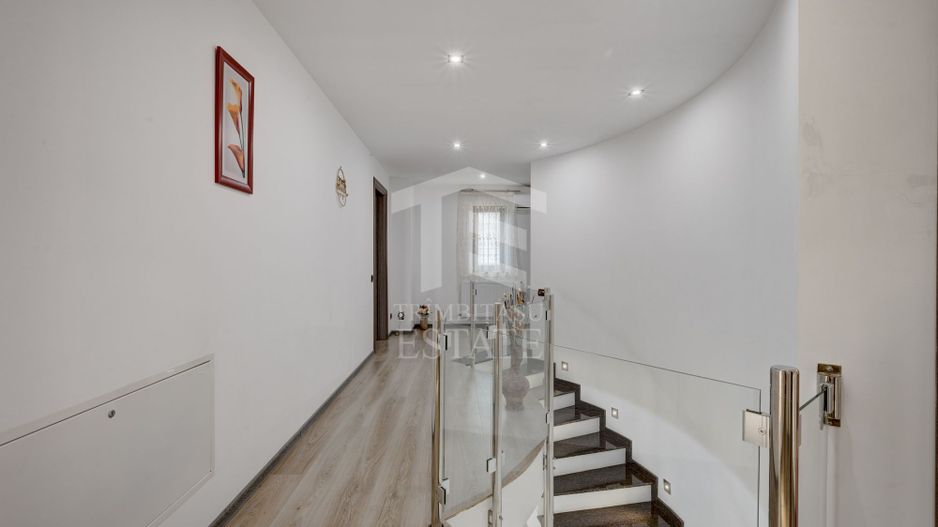 Vilă 342 mp cu piscină și 800 mp teren / 4 dormitoare / Pleașa - Poză 31