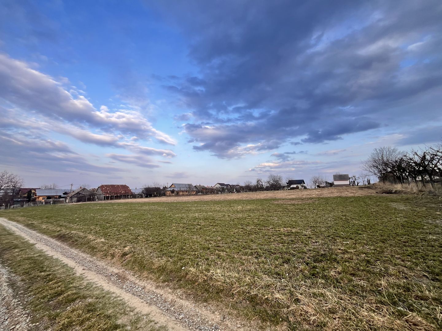 Teren Intravilan de Vânzare 26 Ari | Suceava/Tisauti  I 135.000Euro - Poză 1