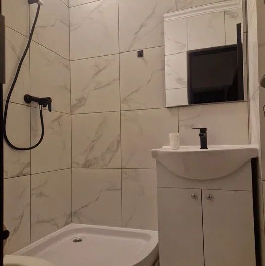 Apartament 3 camere de inchiriat - Poză 2