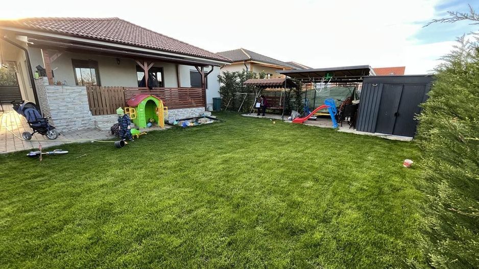 Casă modernă, Zona Dara, garaj, curte amenajată, panouri solare! - Poză 3