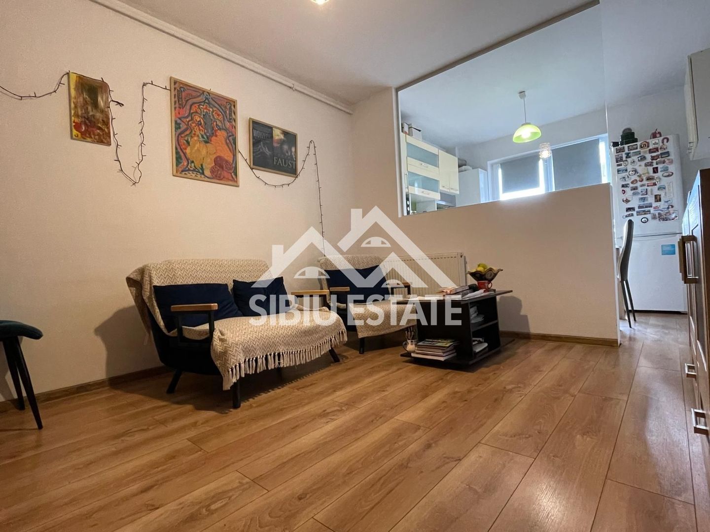 Apartament de vanzare cu 2 camere, loc de parcare, in Sibiu - Poză 2