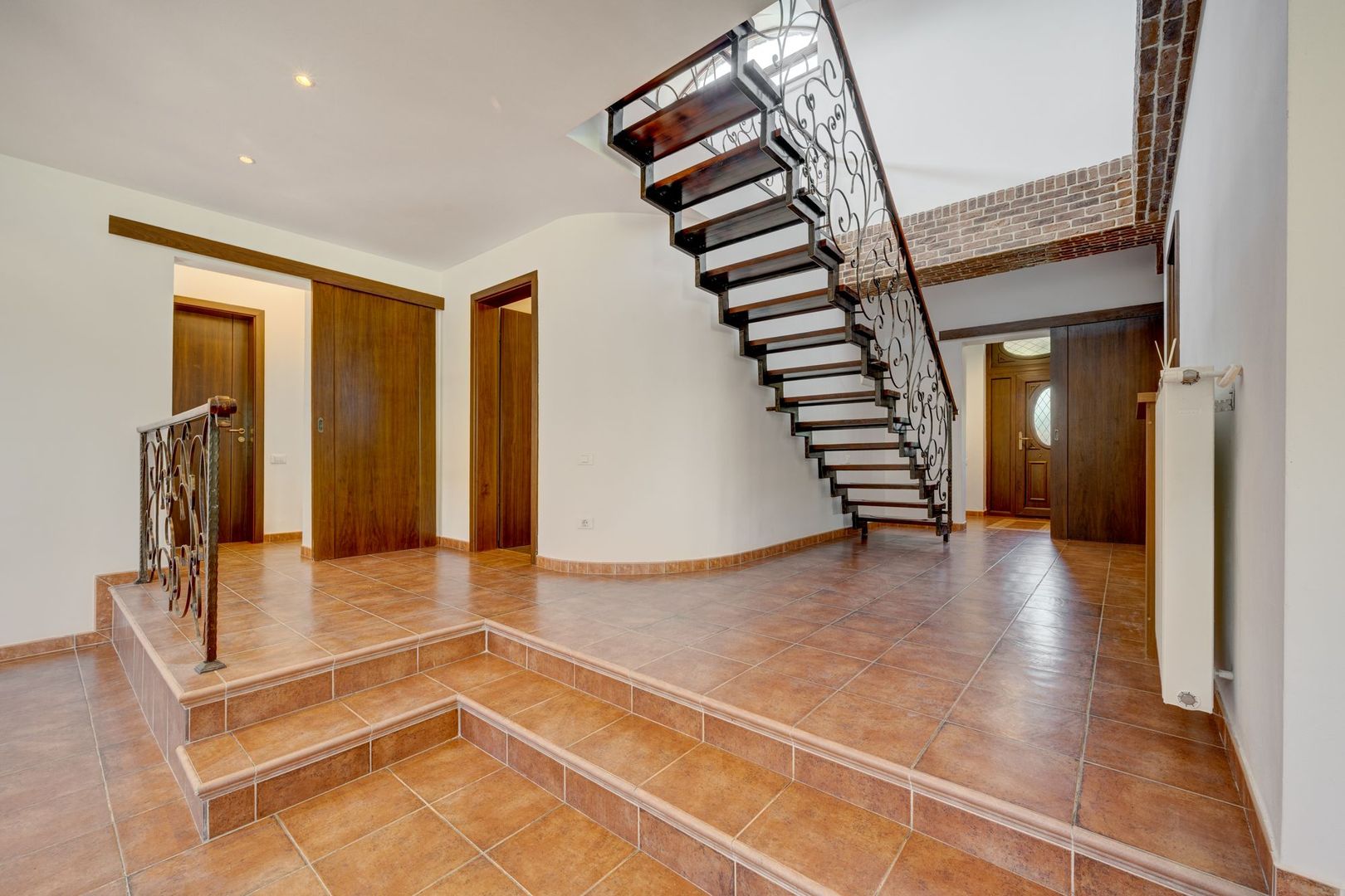 2 Vile individuale in Paradisul Verde P+M, caramida, ideal familii - Poză 62