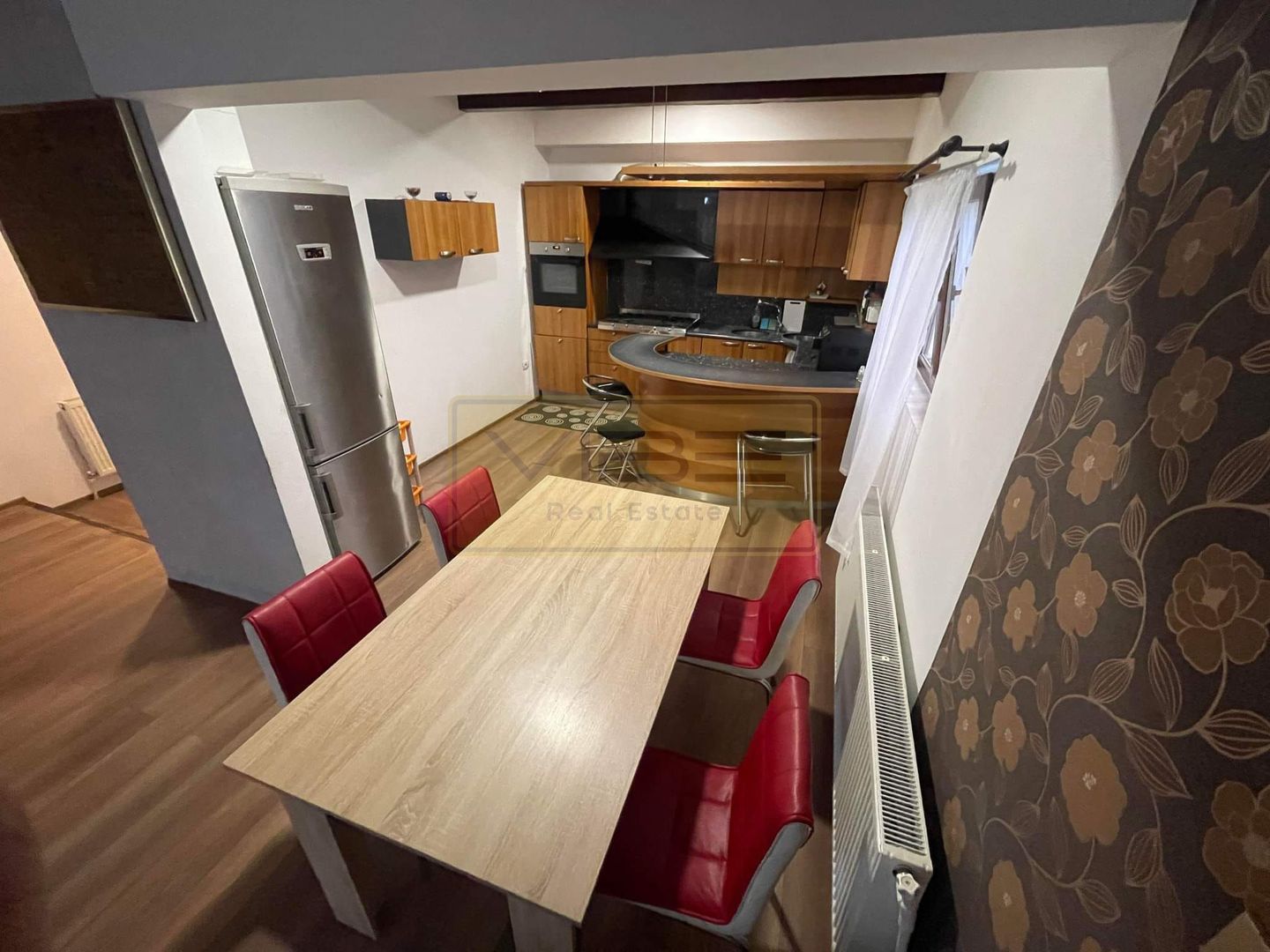 CASA 4 CAMERE- CURTE 1000MP - Ideal de locuit/ after school etc - Poză 3