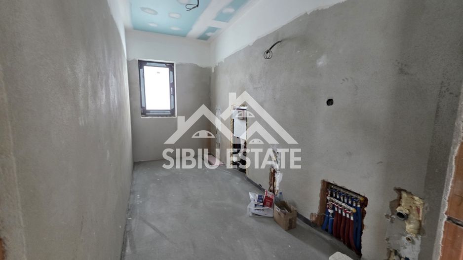 Casa individuala 5 camere ,cu carport si pivnita, Calea Cisnadiei - Poză 22