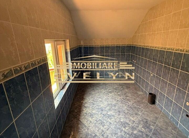 De vânzare casa P+M în Brehuiesti, pozitionata la strada principala - Poză 15