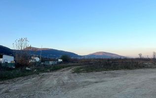 Teren 5300 mp-ideal hala, agricultura, investitie-Zona Groapa Saratii