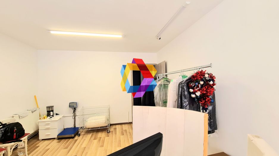 Spatiu comercial de închiriat Brasov - 50 mp  # spatii-comerciale-brasov.ro - Poză 2