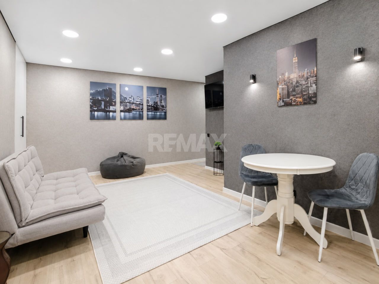 Exclusiv! 2 camere, Râșcani, Kiev 8/2 – etajul 2/5, reparație capitală nouă - Poză 4