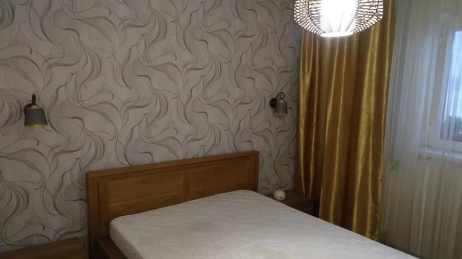 Vanzare Apartament 3 camere spre vanzare sau inchiriere ,Rahova - Poză 2
