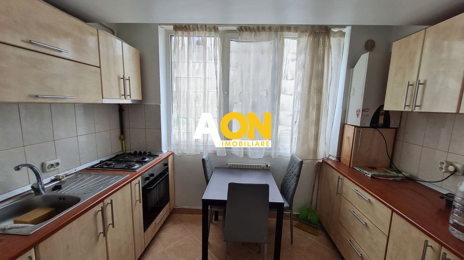Apartament 3 Camere, Etaj 1, 63 mp, Decomandat, Cetate - Poză 4