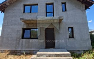 Vilă individuală P+M - 5 camere - 500 mp teren - Construcție nouă - 1 Decembrie