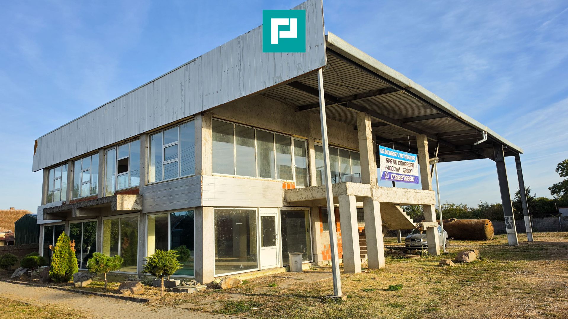 Spatiu comercial cu etaj și teren de 4000mp - Poză 18