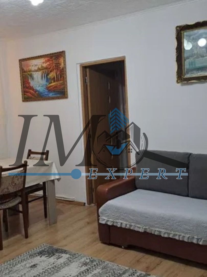Apartament 2 camere zona Cetate etaj 2 - Poză 3
