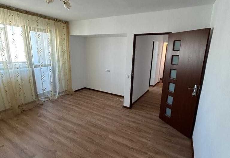 Apartament 2 camere, decomandat,  Micro 20 - Poză 4