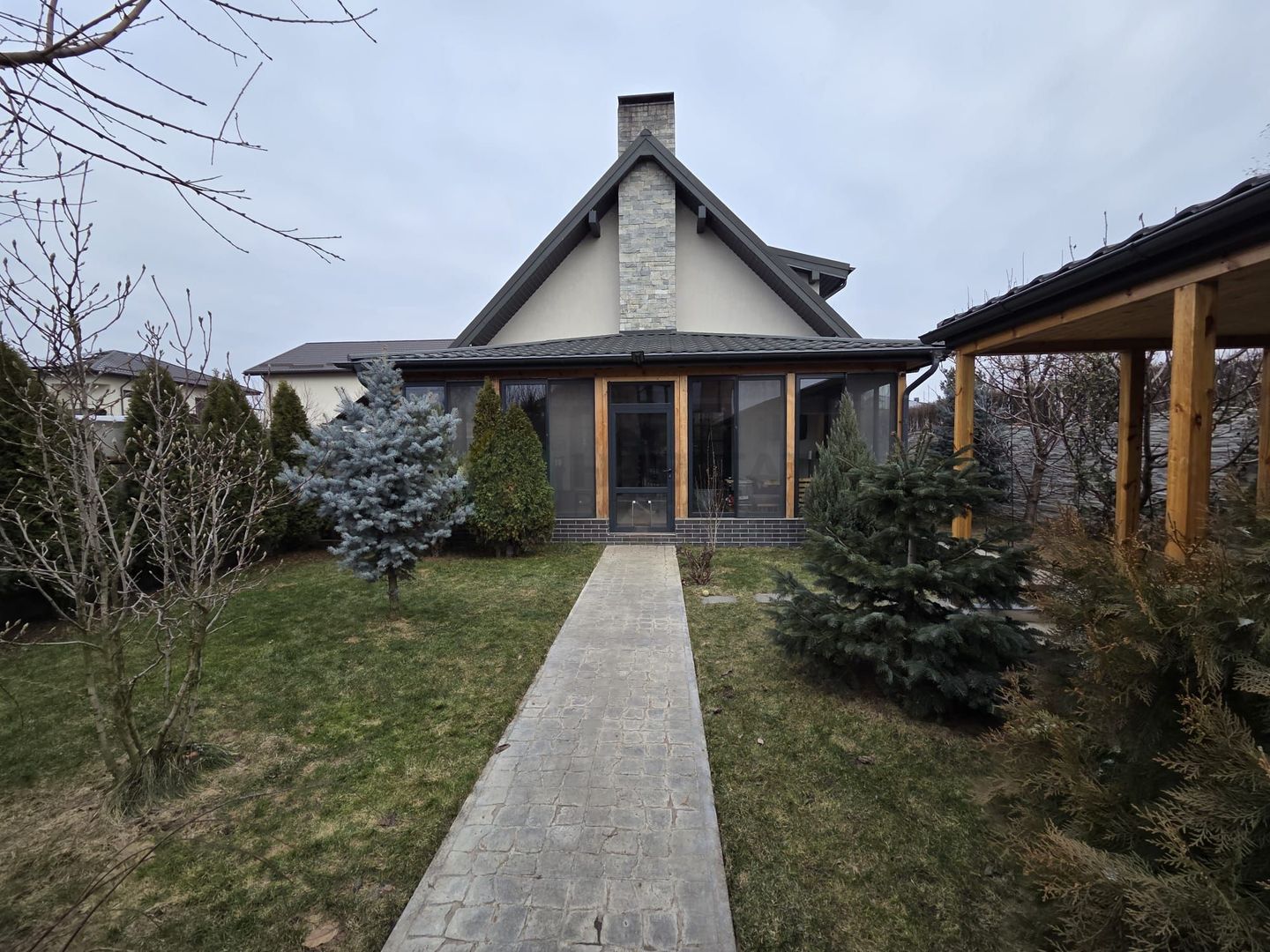 Casă unicat, stil american, 4 camere, garaj, teren 450 mp – Tunari - Poză 1