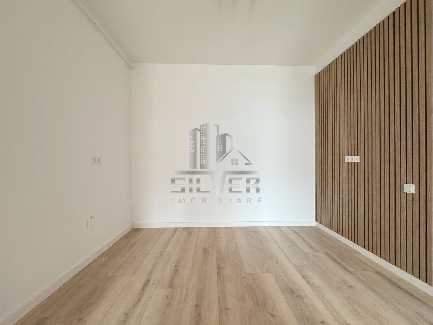 Apartament cu 2 camere dec. recent finisat+terasa de 12 mp/CF. - Poză 3