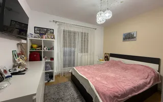 Apartament cu 3 camere de vanzare - 2 balcoane - zona Bucovinei - Poză 12