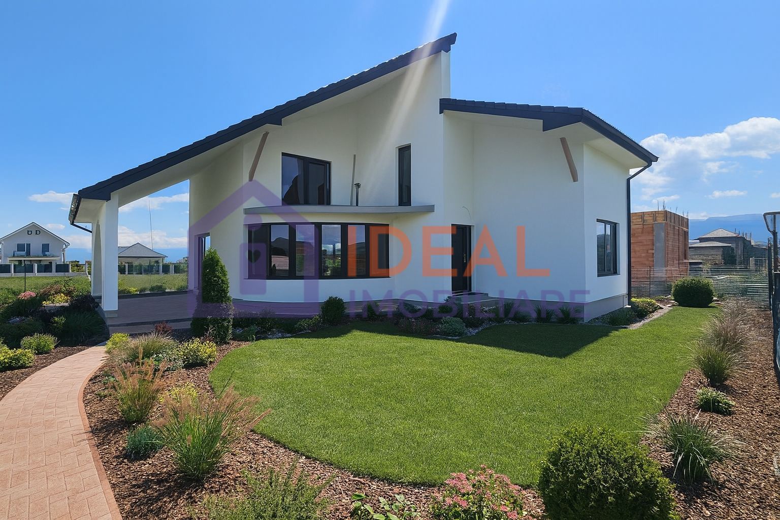 Casa Individuala Moderna cu 5 camere si 668 mpu curte, in Cristian - Poză 2