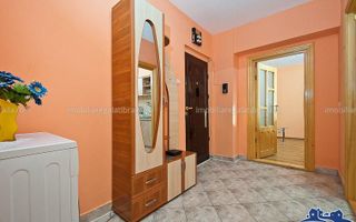 De inchiriat apartament cu 2 camere, Piata Centrala, 370 euro - Poză 5