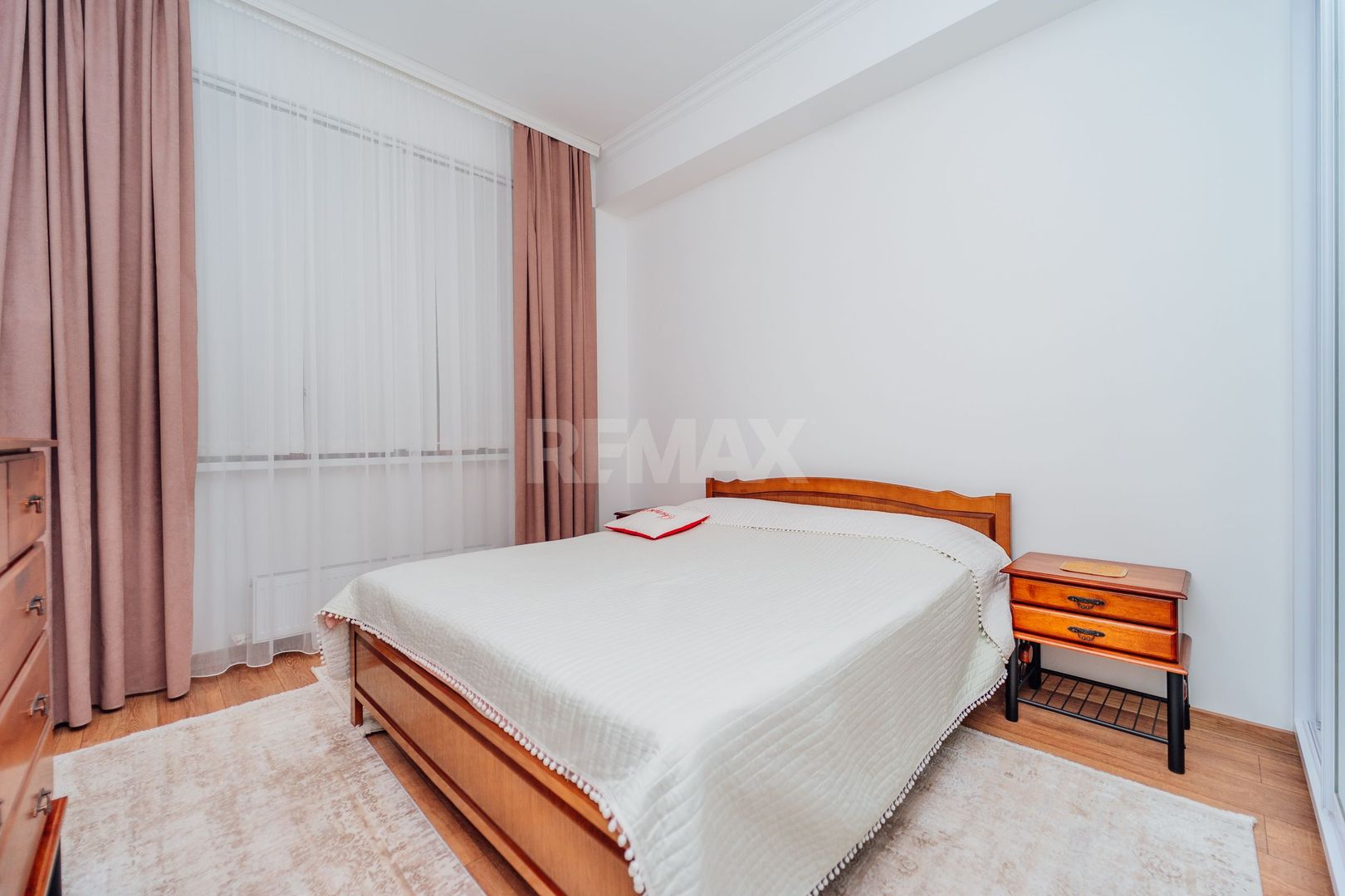 Apartament cu 2 camere, Centru - Poză 10