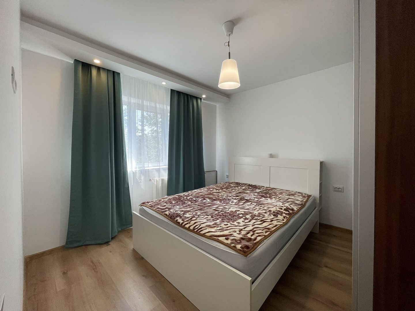 BERCENI | Aparatorii Patriei | Chirie 2 Camere Renovat + Metrou - Poză 4