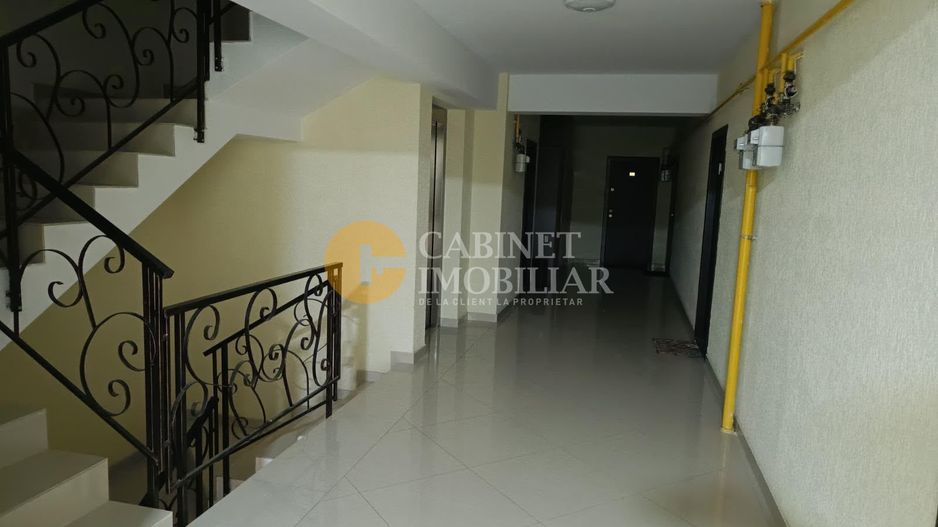 2 CAMERE DECOMANDAT--ETAJ 2--2 LOCURI DE PARCARE--BOXA INCLUSA - Poză 7